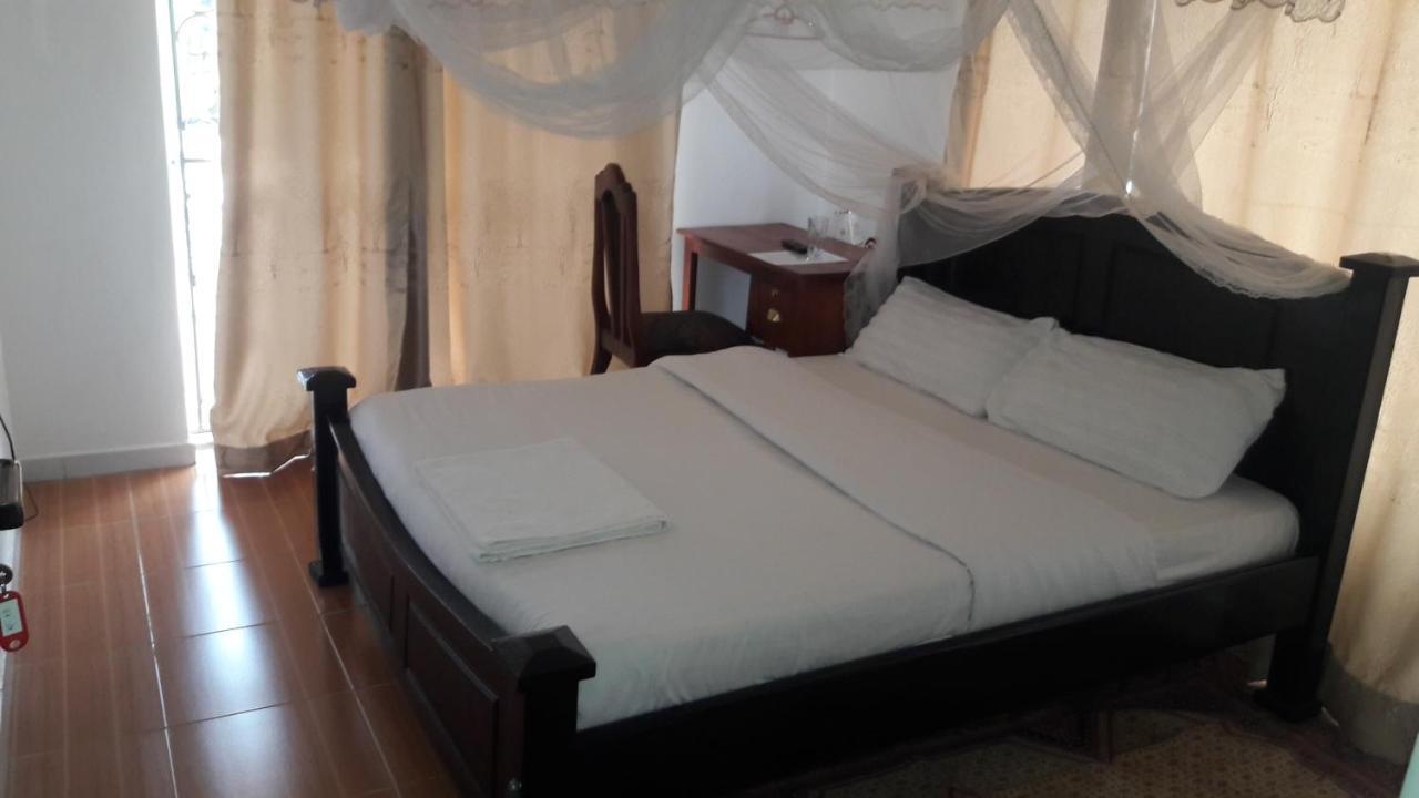 Kigezi Gardens Inn Kabale ภายนอก รูปภาพ