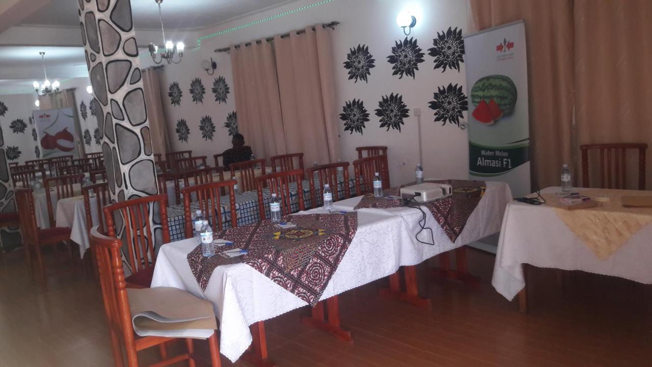 Kigezi Gardens Inn Kabale ภายนอก รูปภาพ