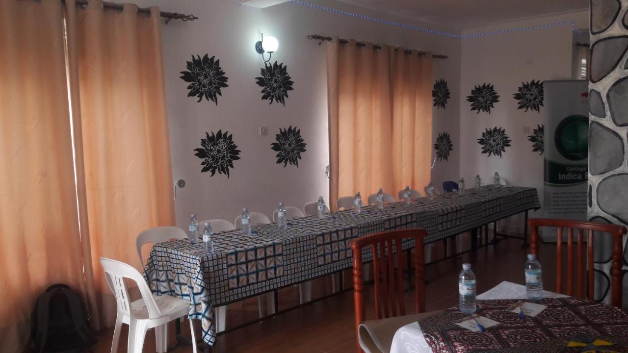 Kigezi Gardens Inn Kabale ภายนอก รูปภาพ
