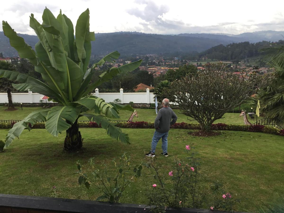 Kigezi Gardens Inn Kabale ภายนอก รูปภาพ