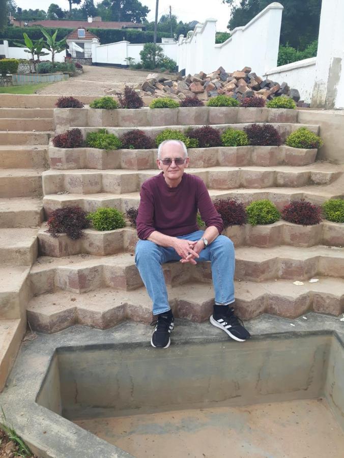Kigezi Gardens Inn Kabale ภายนอก รูปภาพ